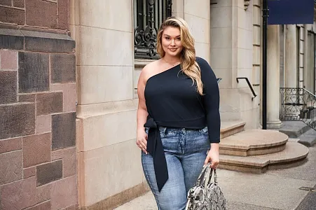 Массажистка — фото и список услуг