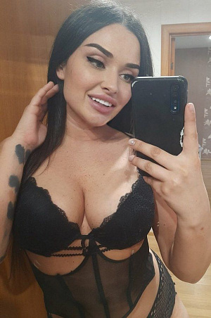 Девушка Ангелина, фото и отзывы