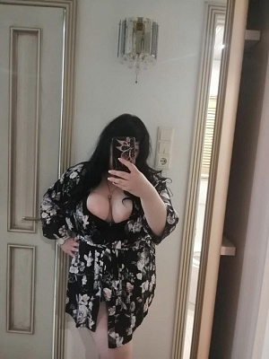 Полина — фото и список услуг