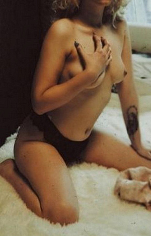 Аня — эротические фото